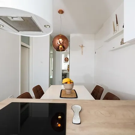 Two Bedroom Near Lidl * Zadar