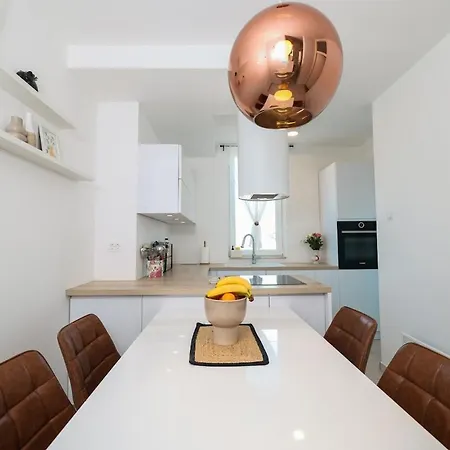 Lejlighed Two Bedroom Near Lidl Zadar